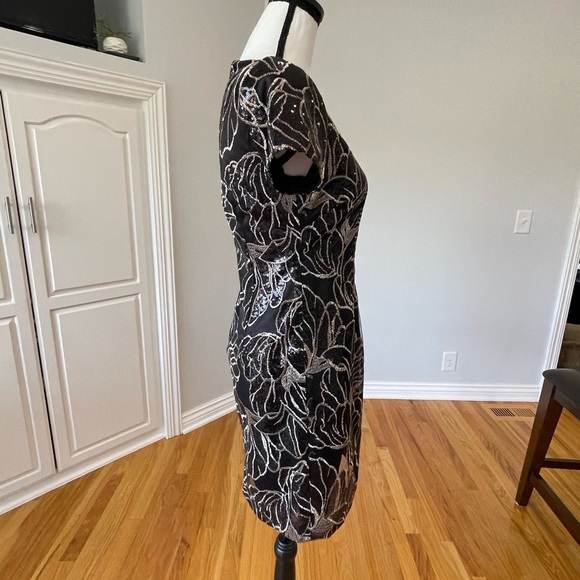 Tahari new with tags black and gold sequin sheath dress lined NWT size 2P formal - Picture 6 of 17